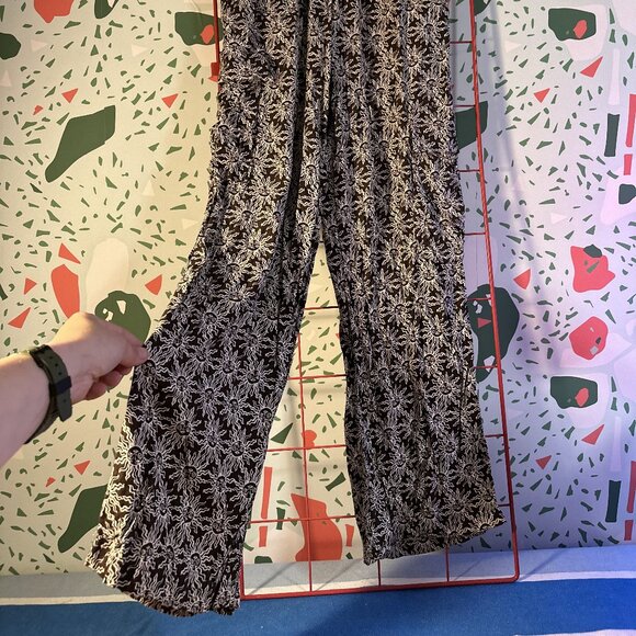 Urban Outfitters Cargo/Multi Trousers Hippie Sun Pattern - XS - Picture 2 of 3